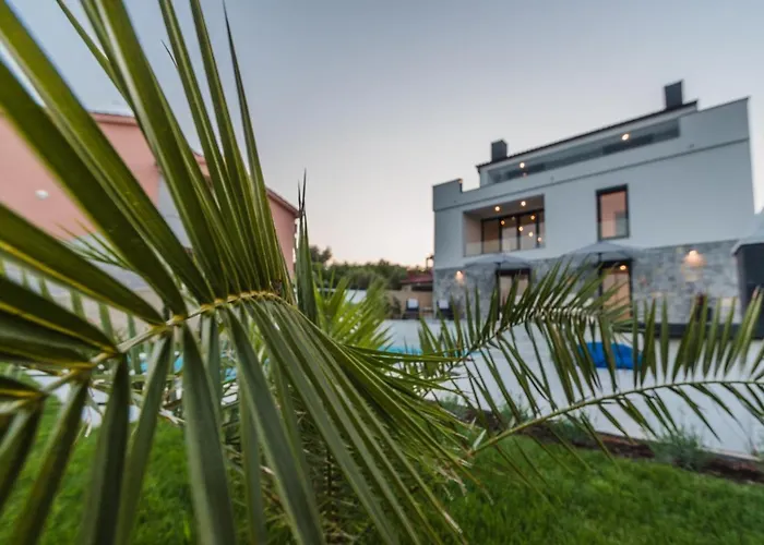 Villa Sun & Sea With A View *