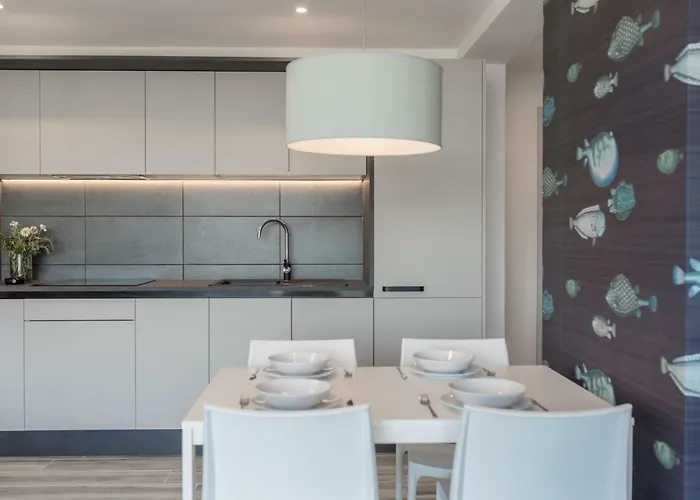 Sun & Sea With A View Villa *