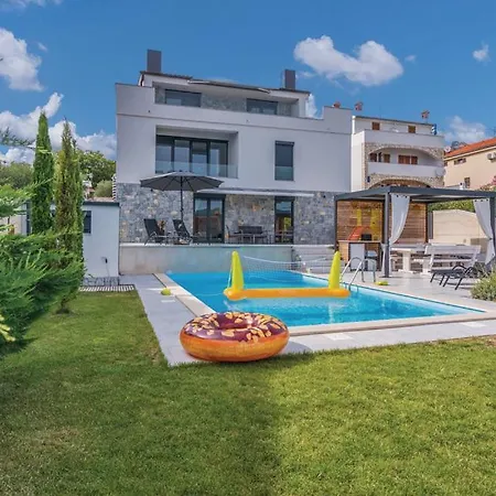 Sun & Sea With A View Villa