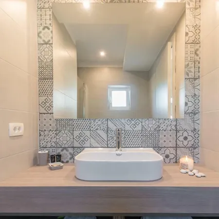 Sun & Sea With A View Villa *