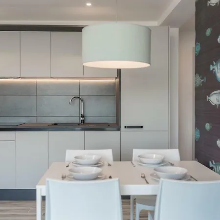 Sun & Sea With A View Villa *