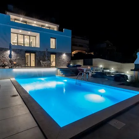 Sun & Sea With A View Villa Kornić