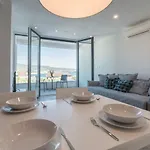 Sun & Sea With A View * Корнич